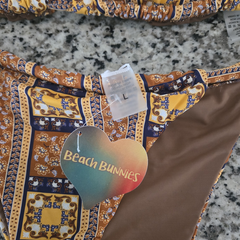 NWT Boho Patterned Bikini Set - Picture 3 of 5